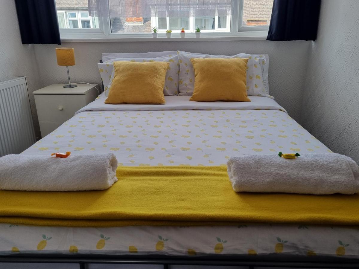 Your Home Away From Home. Λιντς Εξωτερικό φωτογραφία